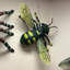 Statue insecte abeille surdimensionnée