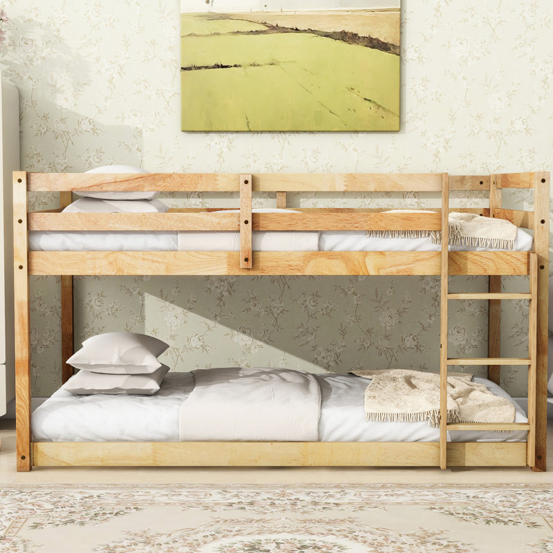 Lit simple au-dessus de mezzanine naturel avec - Optimisation de la construction de la chambre à coucher pour une utilisation à long terme