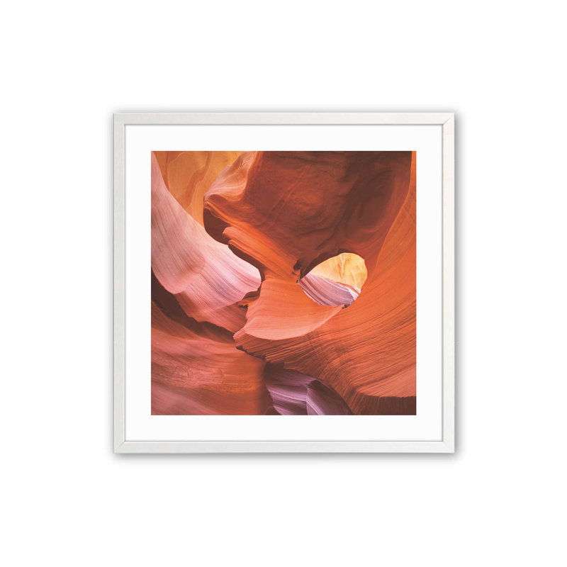 Sculpted by Time v1, impression, H 16 po x l 16 po x P 1,25 po, Cadre blanc opaque