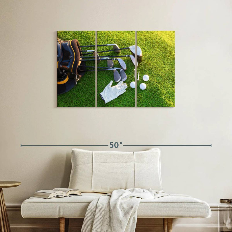 Équipement de golf Sireci sur l'herbe, H 24 po x l 38 po