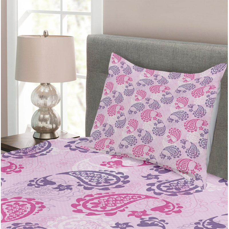 Traditional Paisley Coverlet, Twin Coverlet + 1 Sham