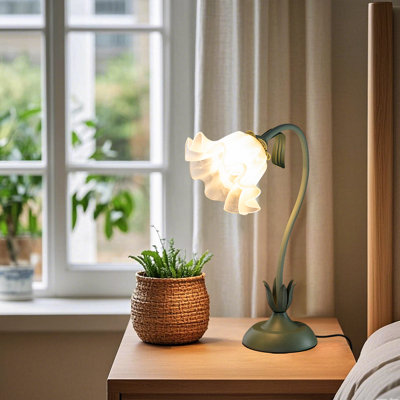 DIY Green Garden Desk Lamp