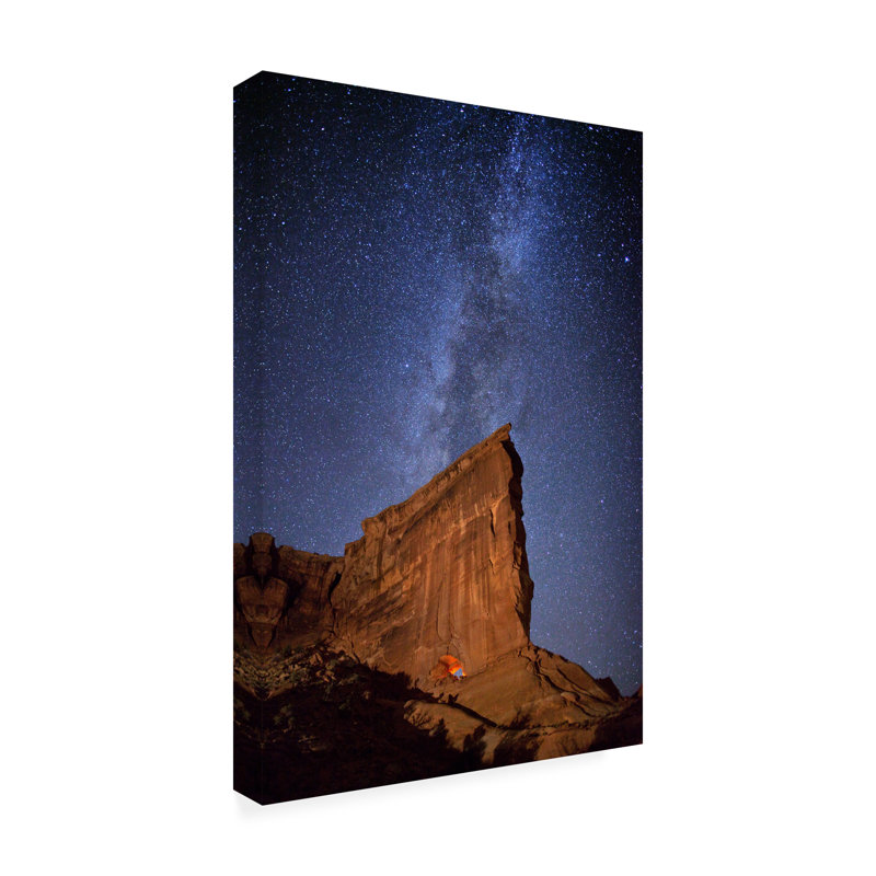 Art mural sur toile tendue - "Stars Hole In The Wall" de Royce Bair pour décoration de salon, de chambre à coucher ou de bureau - 16 x 24