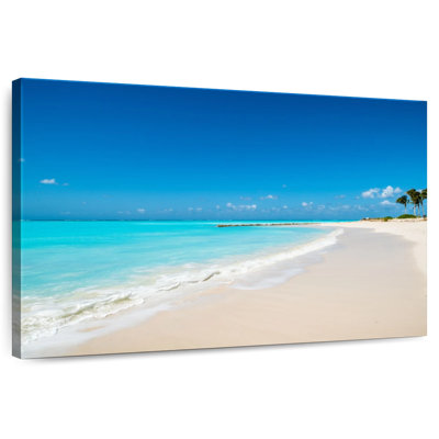 Plage de sable turquoise Gillard
