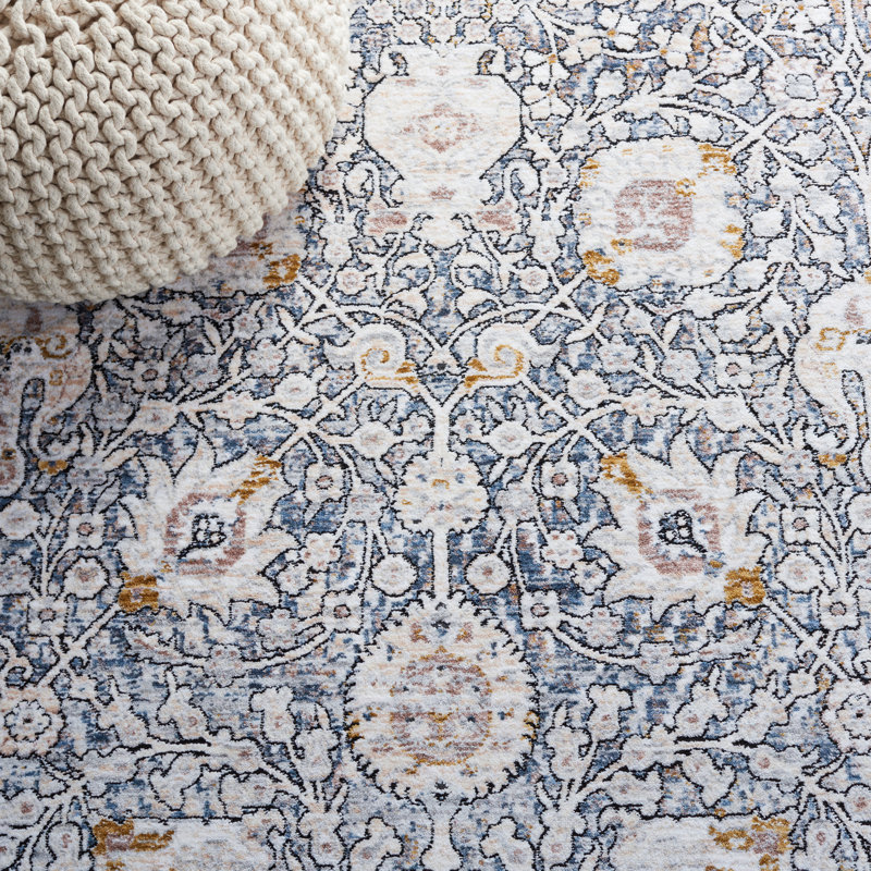 Gefell 600 Performance Oriental Rug, Rectangle 1'8" x 2'8"