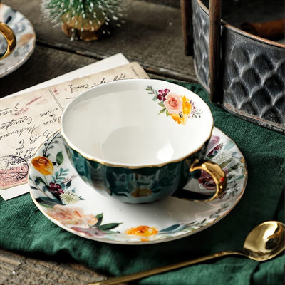 Ensemble tasse à thé et soucoupe 8 oz à motif floral en porcelaine tendre avec cuillère, tasse à café cappuccino à portion unique, idéal pour un cadeau d'anniversaire de Noël