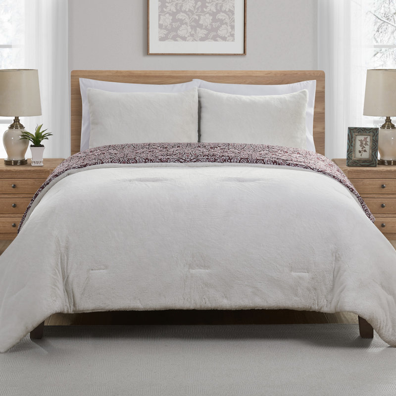Microfiber 3 Piece Comforter Set, Wine