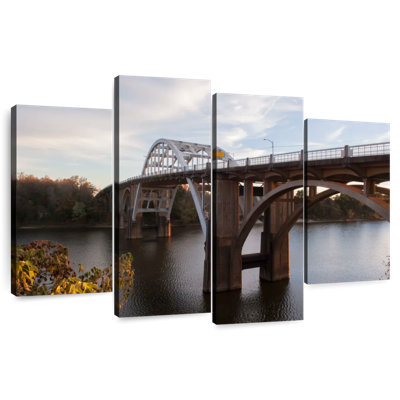 Lilie Edmund Pettus Bridge