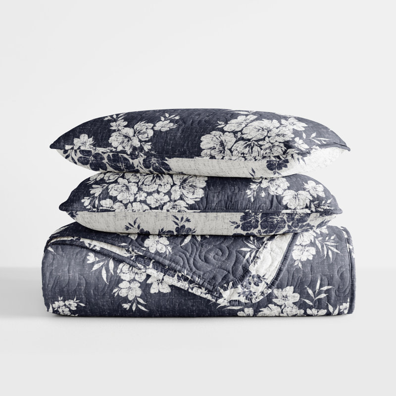 Quilt Set- Lightweight - All Season Quilted Coverlet - Distressed Bouquet, King/Cal-King Quilt + 2 King Shams, Navy