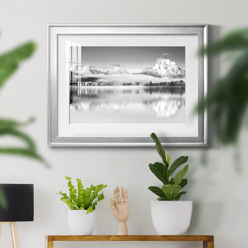 Peak Reflection - Photographie avec cadre photo, Argent, H 30,5 po x l 42,5 po x P 1,5 po
