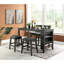 Table moderne en bois massif gris pour la cuisine et la salle à manger, hauteur de comptoir avec tablettes de rangement grises, côté-532548862