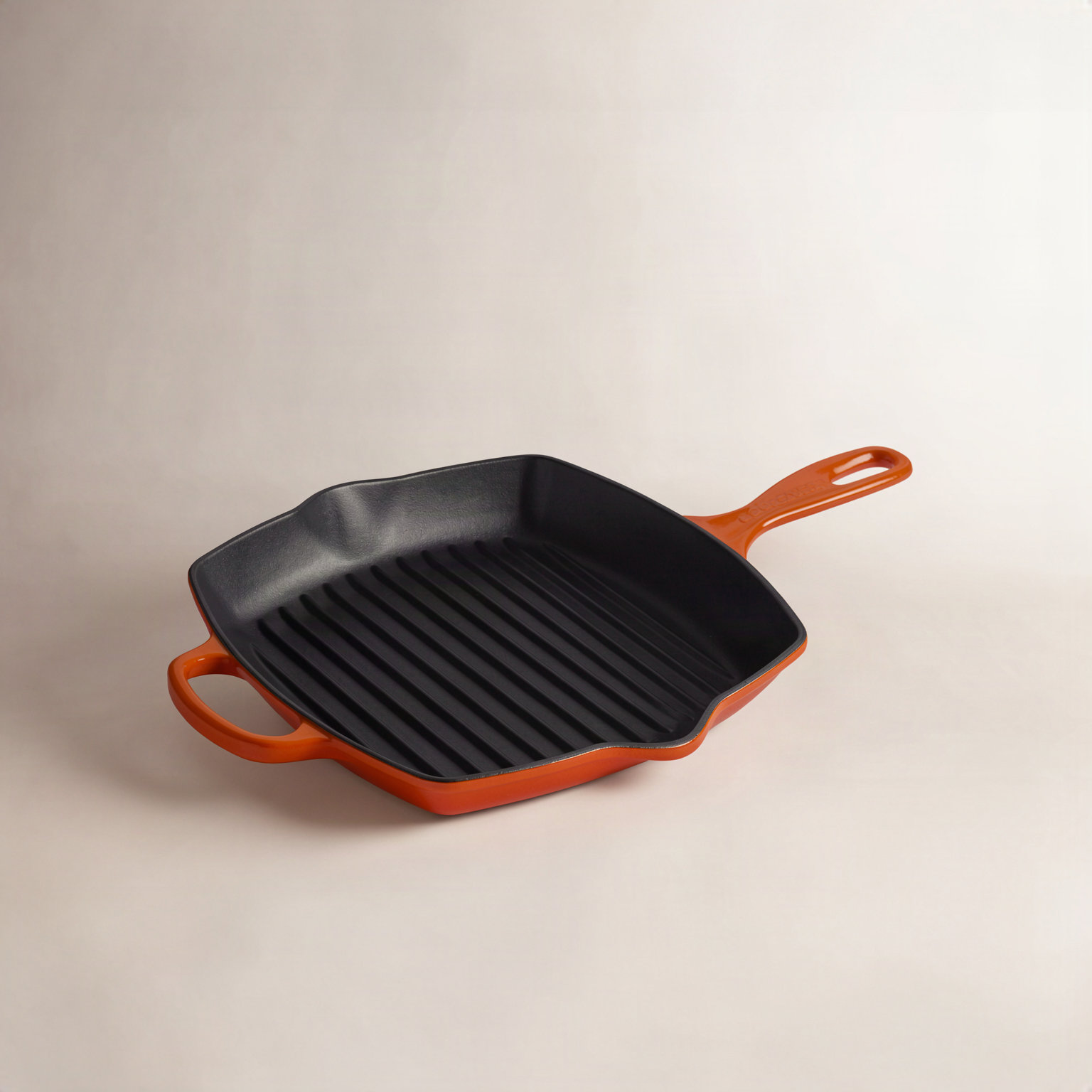 Le Creuset Signature 10" Skillet Grill, Flame
