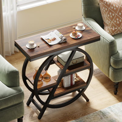 Table de bout industrielle à 3 niveaux avec rangement - Table de bout étroite en bois et structure géométrique en métal pour le salon ou la chambre à coucher