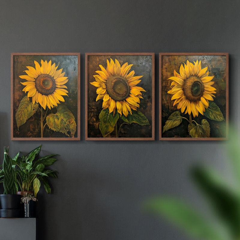 Étude florale CLXV -Set de 3 estampes numériques giclées -Prêt à accrocher, Cadre noyer, H 20 po x l 16 po