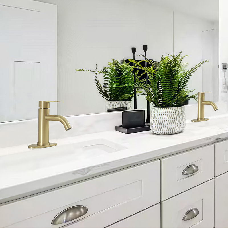 Robinet de salle de bain monocorps à poignée simple avec plaque de pont, Or brossé