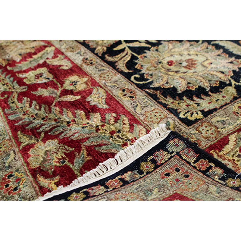 Tapis noir et rouge de haute qualité noué à la main