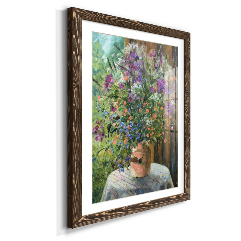 Farmhouse Bouquet - Reproduction d'art sur papier encadrée, H 44 po x l 31 po x P 1 po, Noyer
