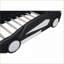 Structure de lit plateforme simple en bois de pin avec roues, sans sommier, design de voiture de course noire