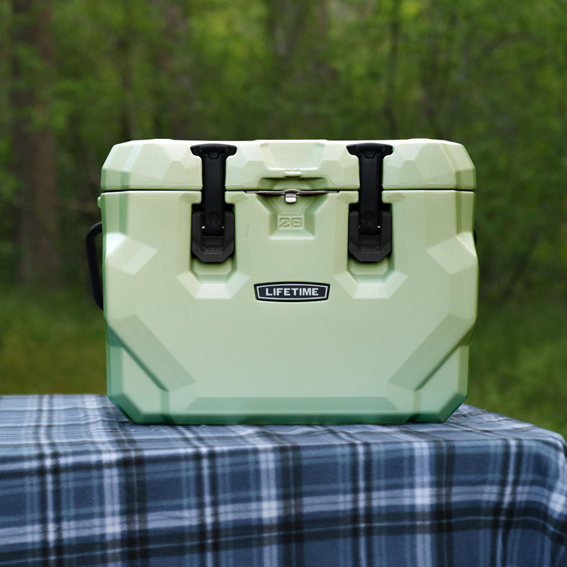 28 Quart Glacier Cooler