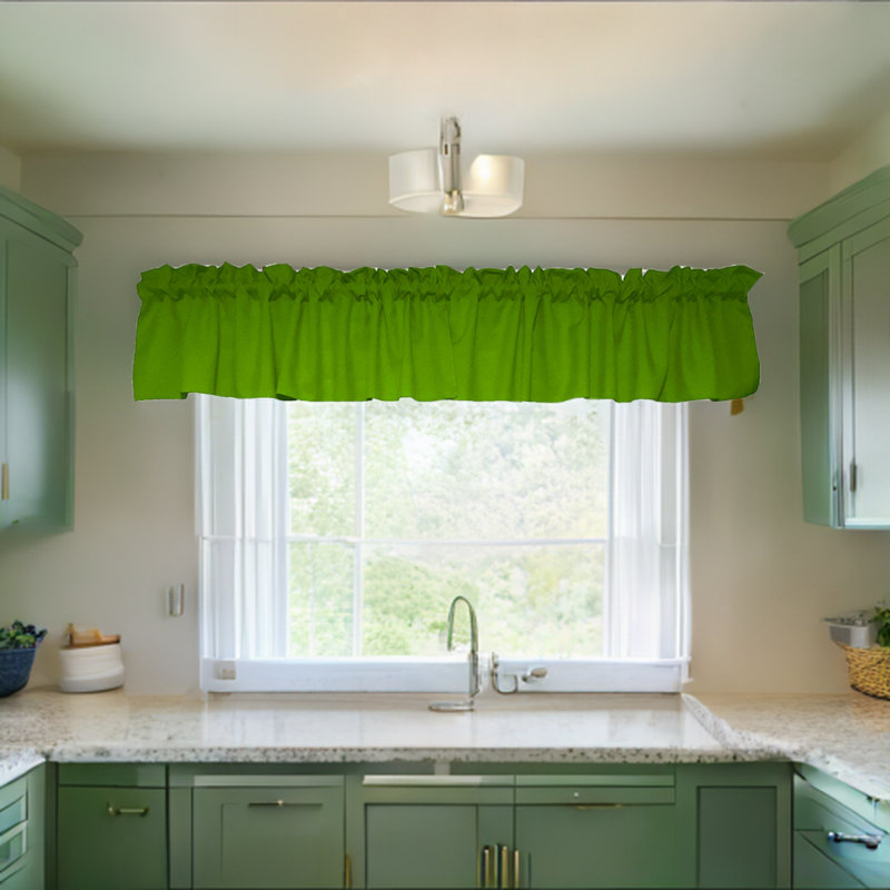 Cantonnière sur mesure l 58 po Pastorella, L 58 po x L 18 po, Vert lime