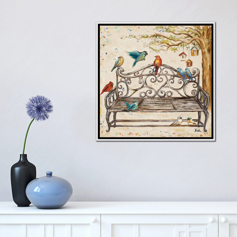 «Birds on the Bench» par Patricia Pinto - reproduction, H 18 po x l 18 po x 1,5 po, Toile blanche encadrée, Pas de tapis