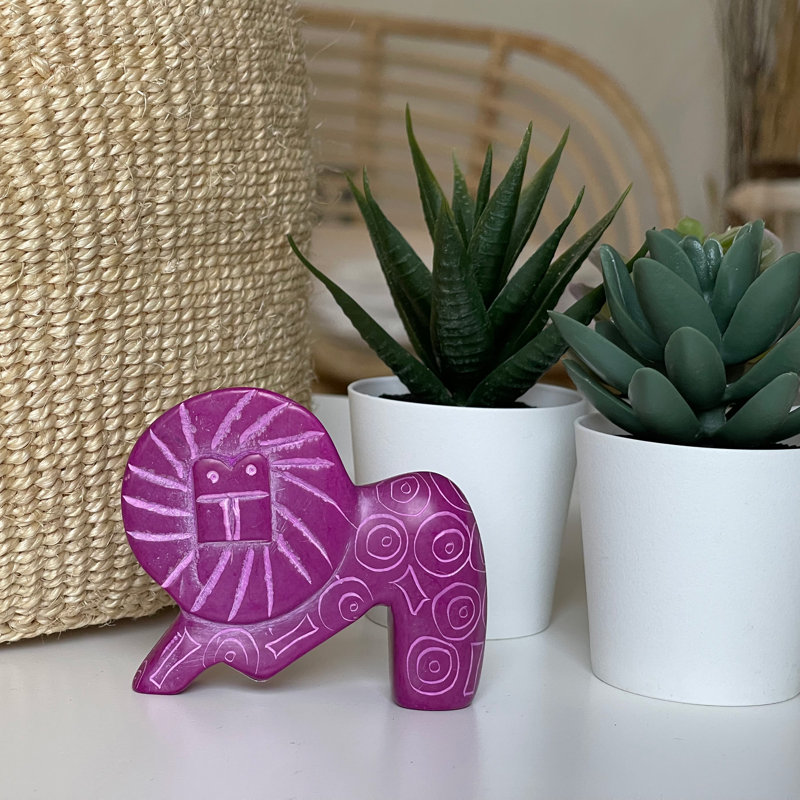 Straub Animals Figurines & Sculptures, Pink