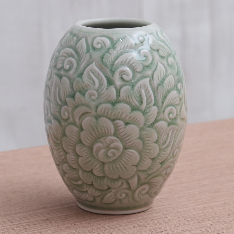 Arras Floor Vase 1