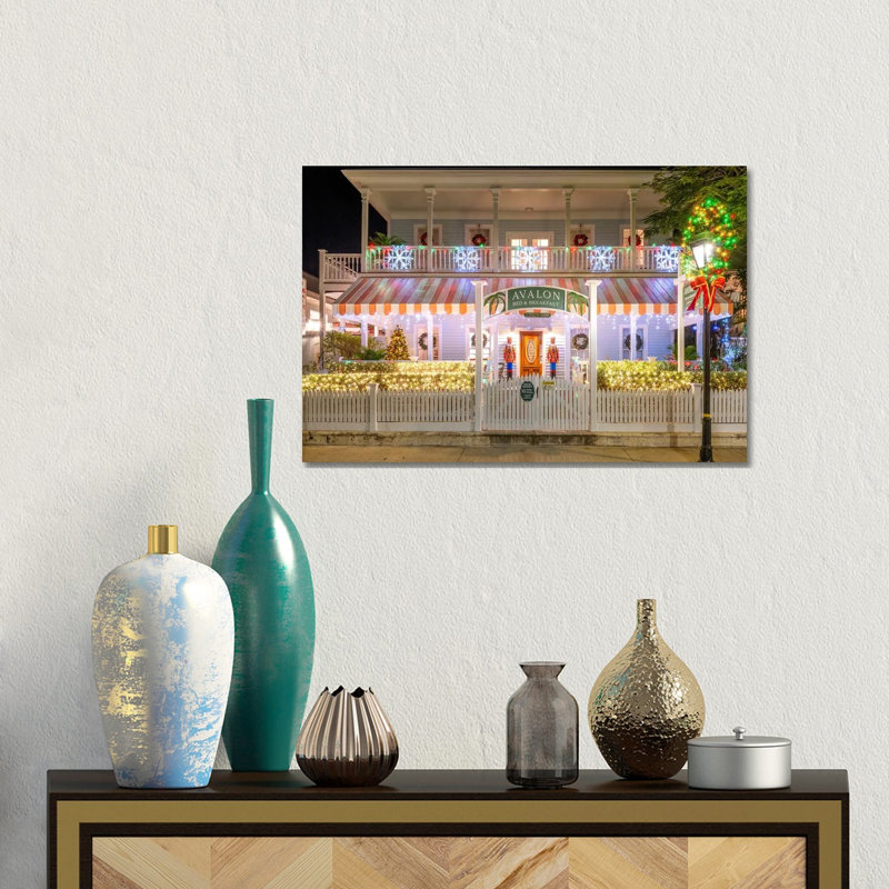 Festive Key West 1 Piece Wall Art on Canvas, 30.48cm H x 45.72cm W