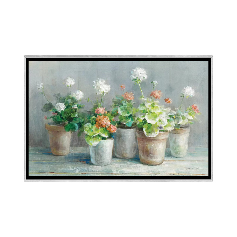 «Farmhouse Geraniums Crop» par Danhui Nai - impression, Toile avec cadre argenté, Pas de tapis, H 26 po x l 40 po x 1,5 po