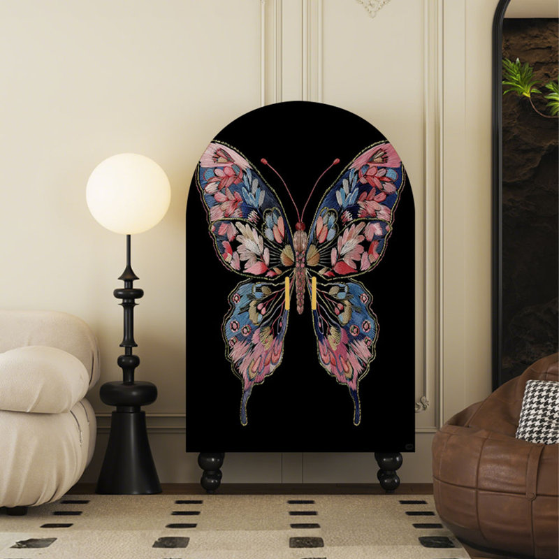 Garde-robe de luxe à motif papillon