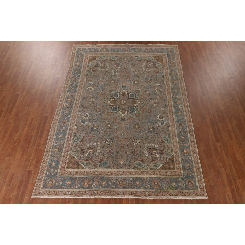 Tapis traditionnel en laine surteint 8 x 12