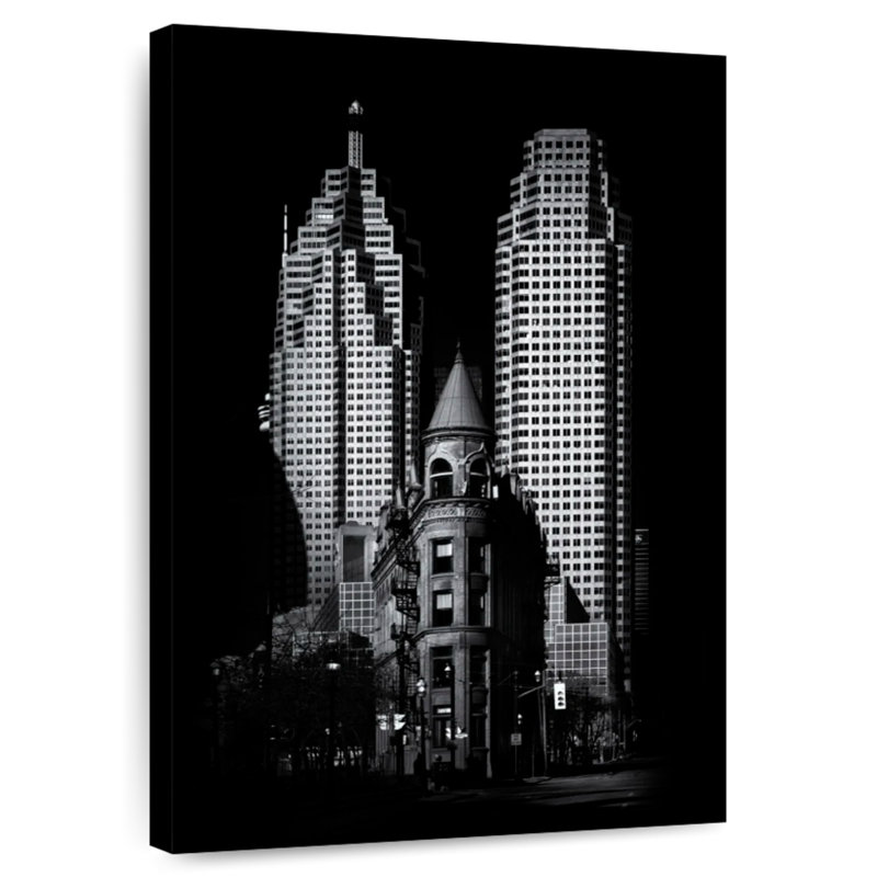 Lilie Gooderham Flatiron et le centre-ville de Toronto, H 51 po x l 34 po