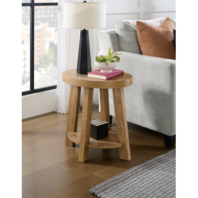 Table de bout ovale en bois avec tablette Wiese