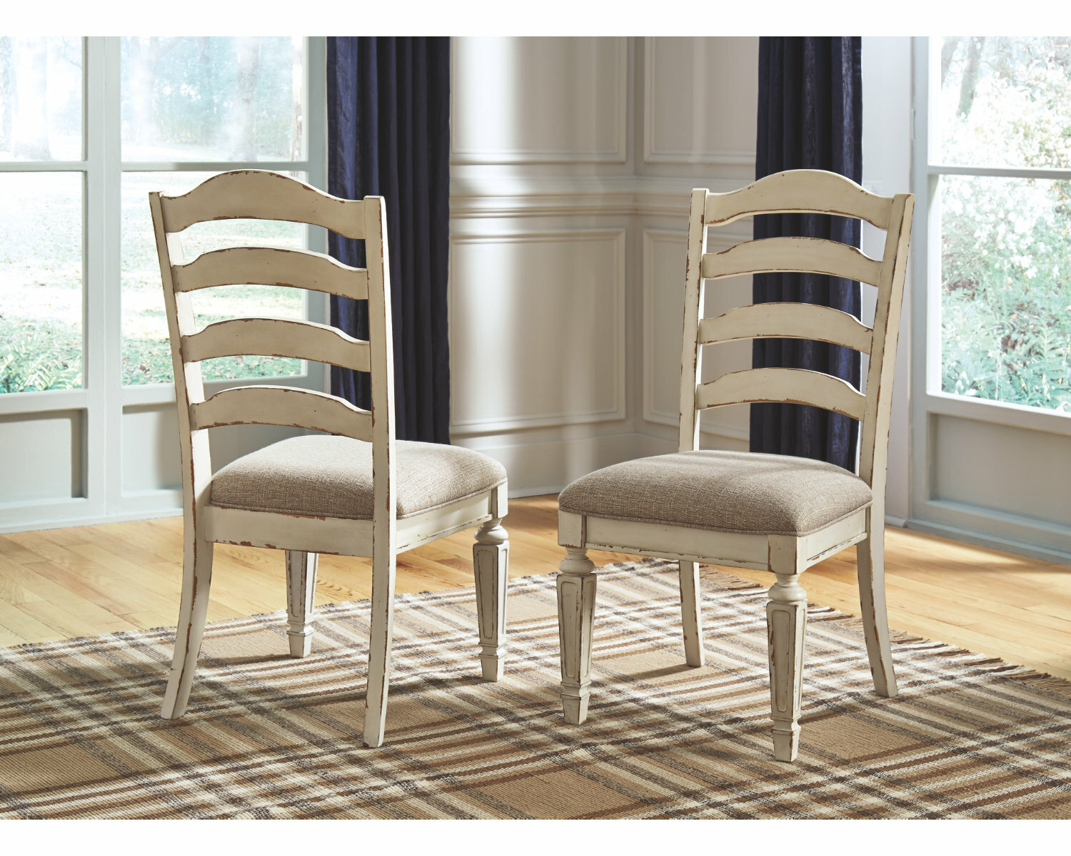 Realyn dining 2024 chairs