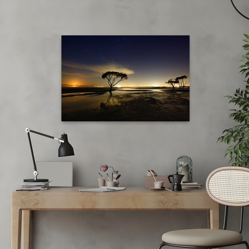 «Night Sky Coastal Reflection Dramatic Peaceful Serene Beach City», reproduction d'art, H 16 po x l 24 po