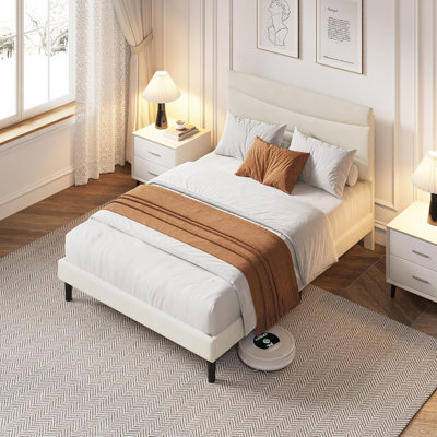 Lit plateforme double tapissier avec tête de lit, velours beige