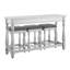 Table de canapé grise avec trois tabourets