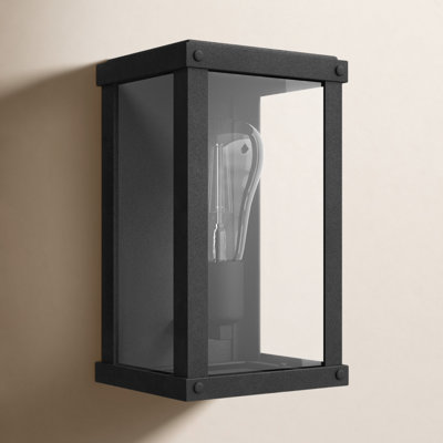 Outdoor Wall Lantern