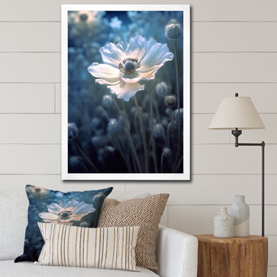 «White Blue Petals And Beauty I», reproduction sur toile