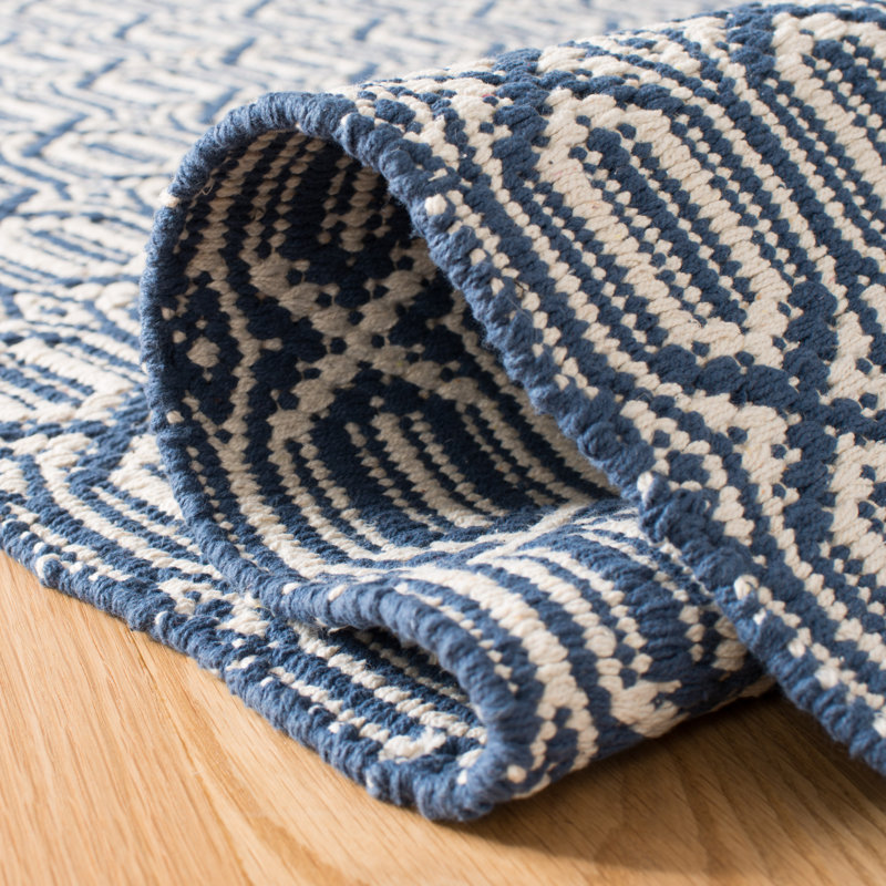 Melaina Hand Woven Cotton Geometric Rug, Round 6'