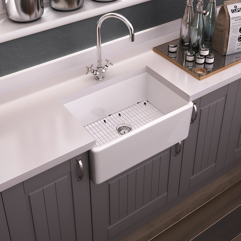 Évier de cuisine Pelham & White avec grille, évier de ferme à tablier simple à tablier frontal 30 pouces, poubelle centrale avec déchets - 30 x 18 x 10 po