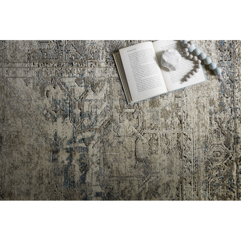 Mahfuze Oriental Indoor Rug, Rectangle 2'7" x 4'