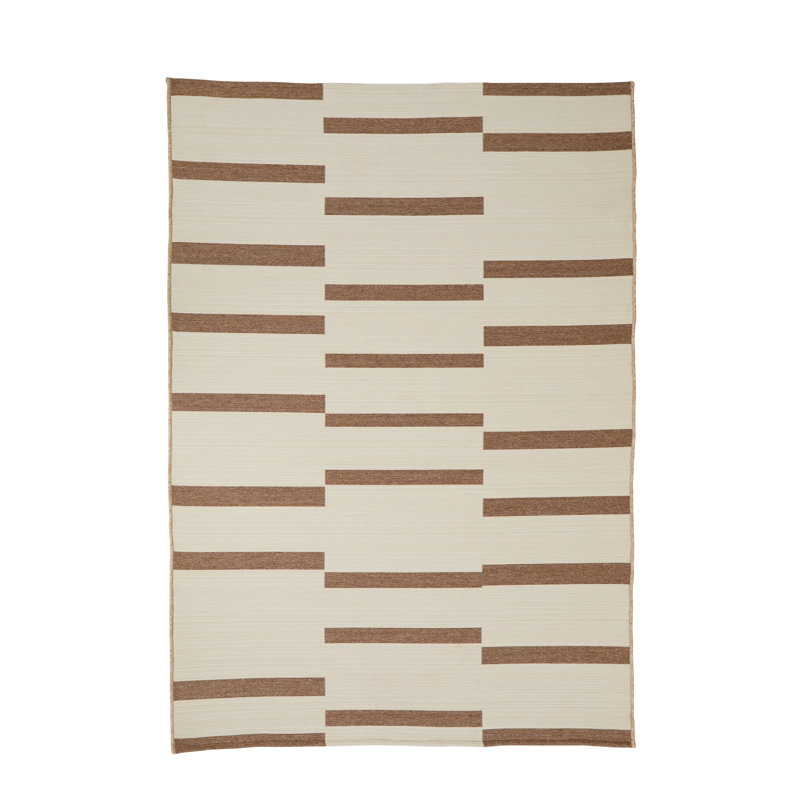 Indoor / Outdoor Rug, Rectangle 5' x 7'