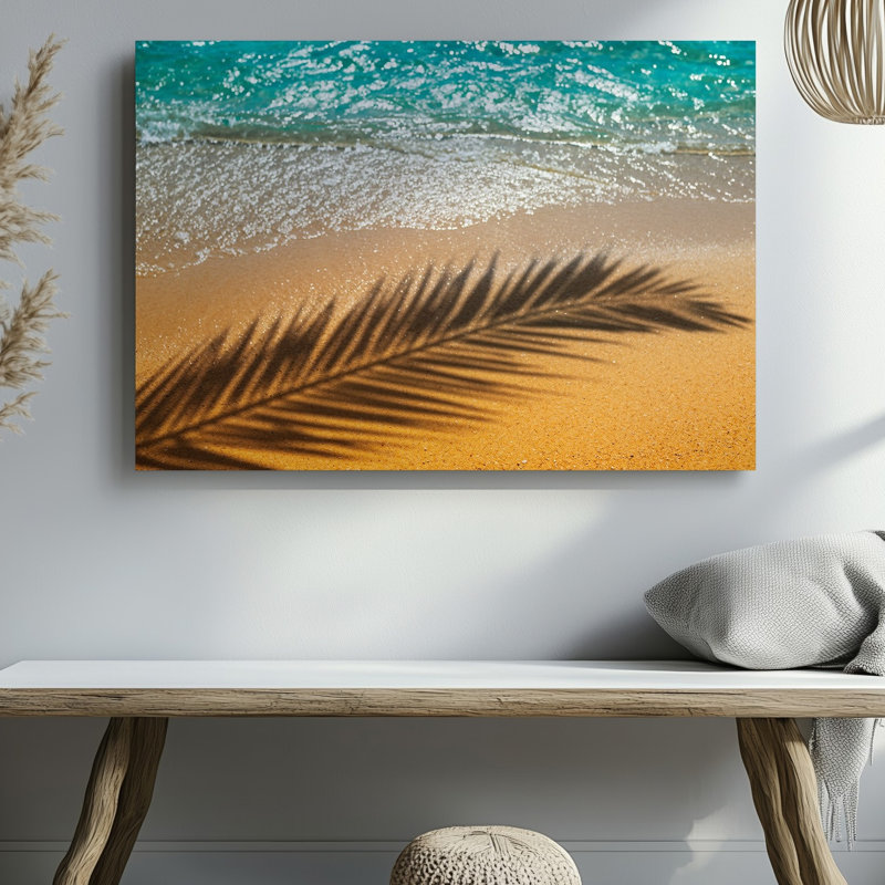 Toile, une scène de plage de sable ensoleillée avec une ombre complexe d'art mural, une feuille de palmier jeté sur le sable doré chaud, art sur toile