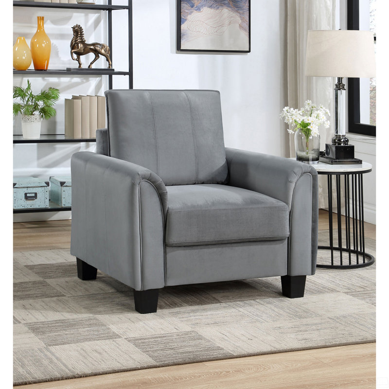 Fauteuil d'appoint rembourré à accoudoirs roulés