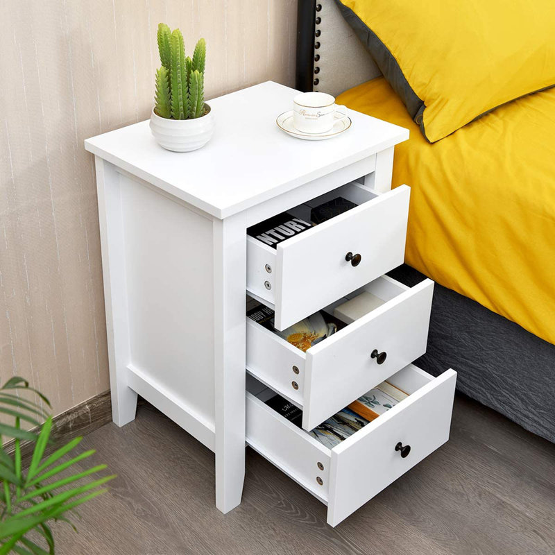 Bentleyville 46cm W Bedside Table, White