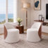Chaise d'appoint rembourrée blanche avec dossier en bois courbé Boucle Barrel