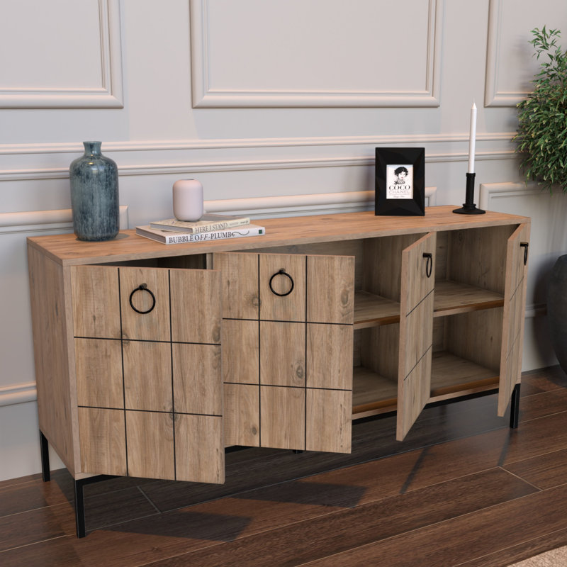 Buffet de 63 po de largeur Strausbaugh, Pin antique