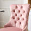 Fauteuil de bureau moderne en velours rose avec piètement en métal doré, pivotant et réglable, design capitonné, mousse à haute résilience, boutons cousus à la main, garniture décorative cloutée, revêtement pivotant, triple couche électroplaquée