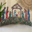 Crèche de table courbée peinte sur grollin